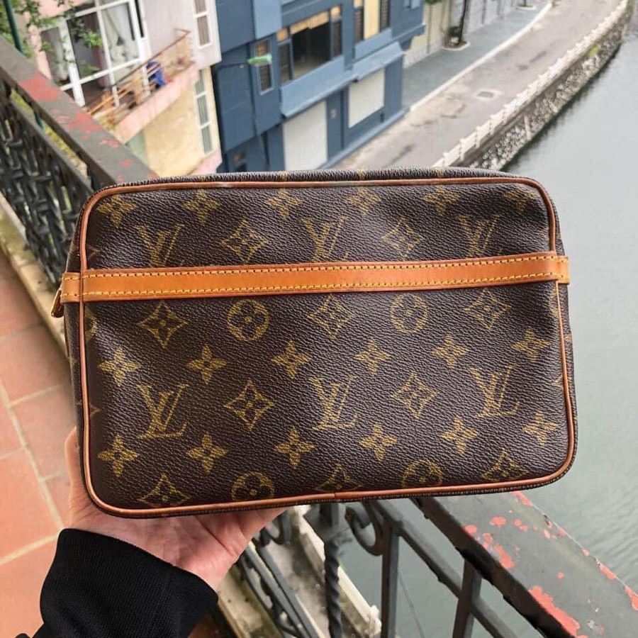 LOUIS VUITTON Compiegne 28 Clutch Hand Bag Monogram Leather Brown M51845  01SG151
