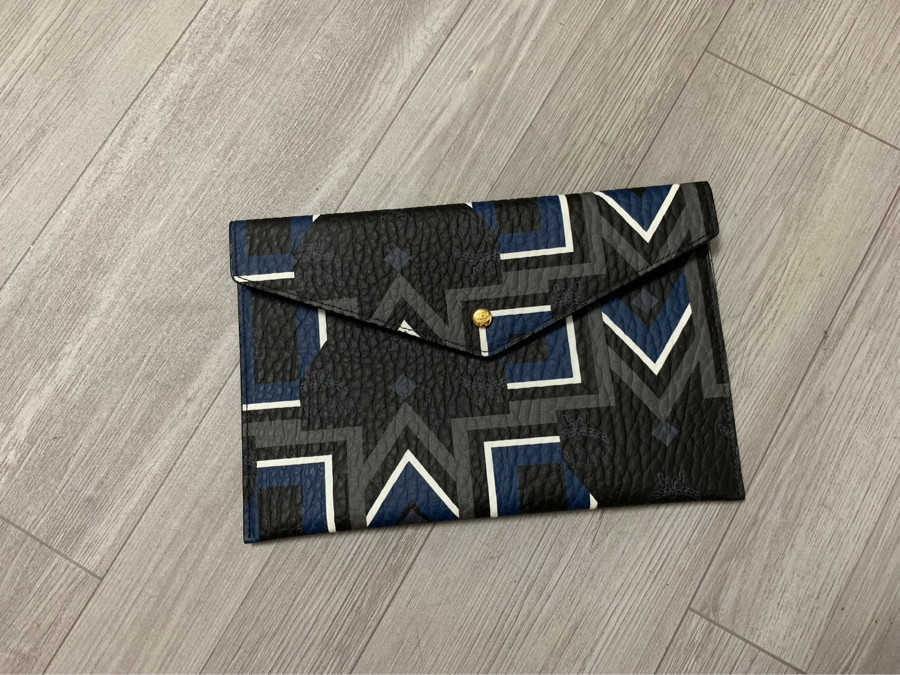 Clutch MCM Mới tinh chưa sử dụng