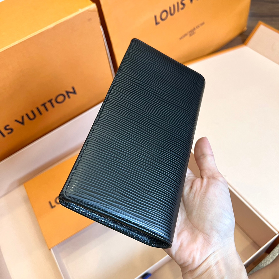 LV EPI LEATHER BRAZZA WALLET