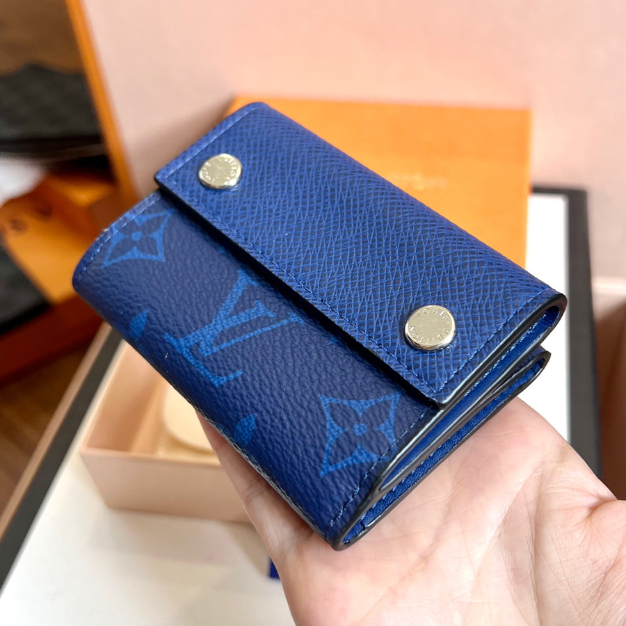 LV DISCOVERY COMPACT WALLET