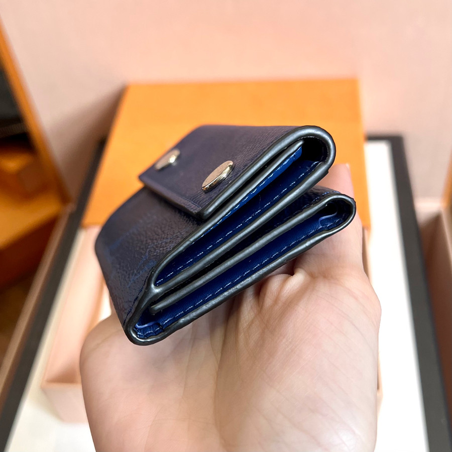 LV DISCOVERY COMPACT WALLET