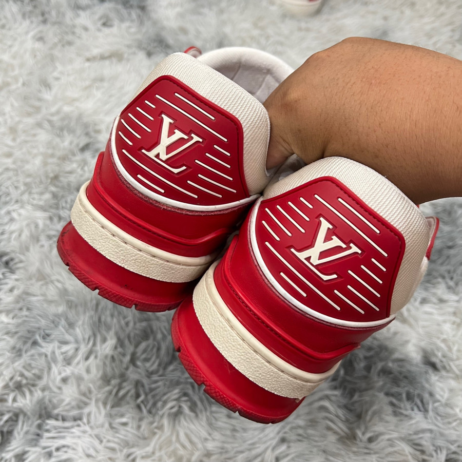 LV sneaker red