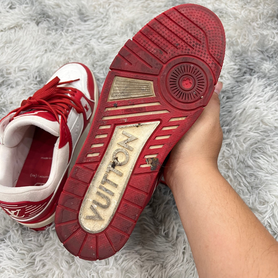 LV sneaker red