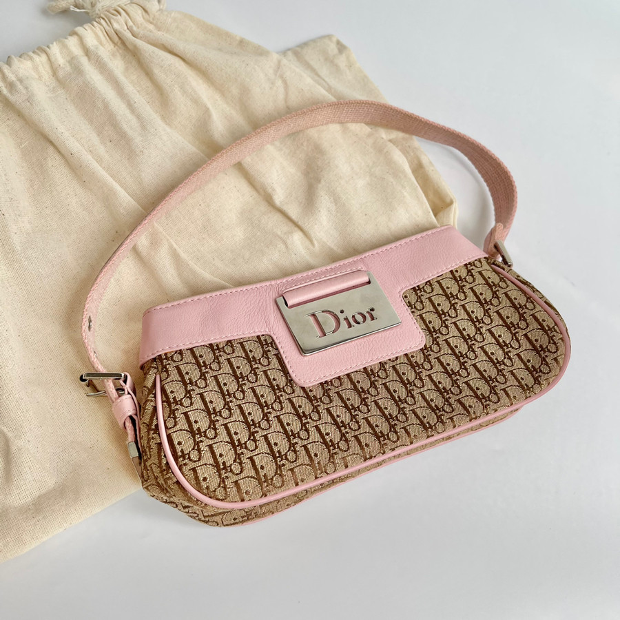 Túi Dior mini vintage màu hồng