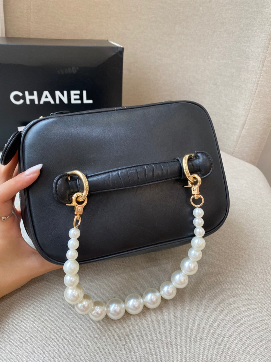 Chanel vanity lambskin