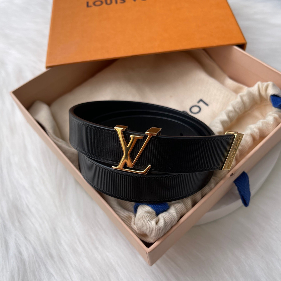 Belt l.v đen size 7520 - 98% ( bấm 1 lỗ ) fullbox