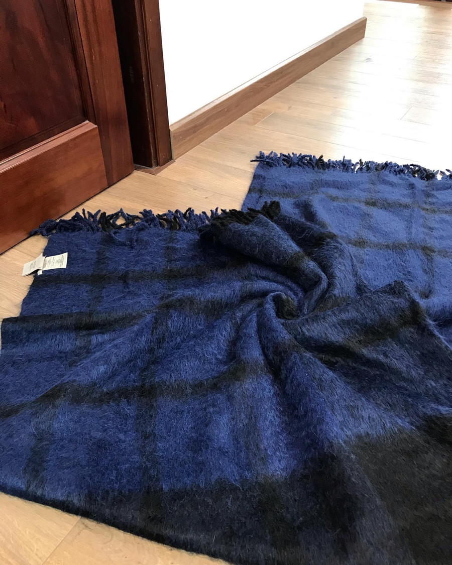 Em sẵn Bo...ttega Veneta Blanket Alpaca x nylon x wool Blue rất đẹp, kích thước 150*200cm