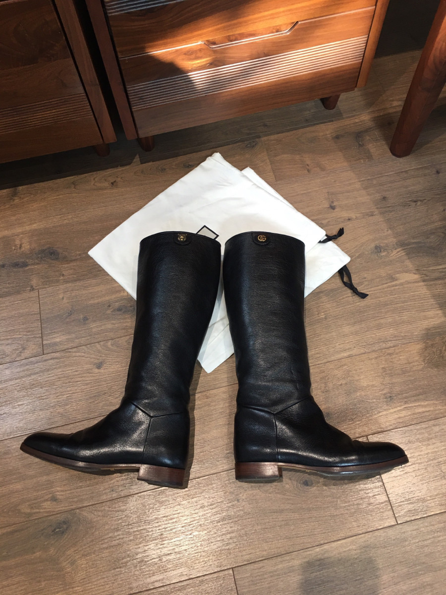 G u c c i Double G Leather Long boots size   38 Ladies' Black×Gold 549678.   bốt đen cổ cao ạ . cao 3cm . pk đi kèm túi vải