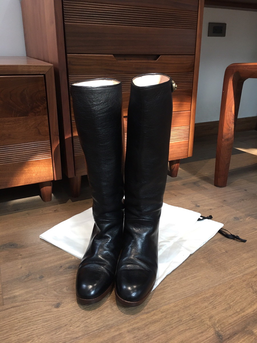 G u c c i Double G Leather Long boots size   38 Ladies' Black×Gold 549678.   bốt đen cổ cao ạ . cao 3cm . pk đi kèm túi vải