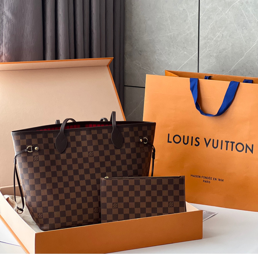 Túi Louis Vuitton