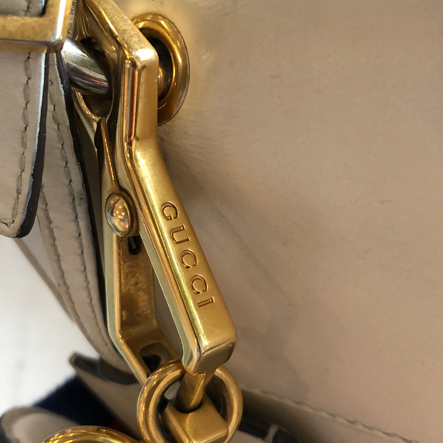 Bag Gucci Ong trắng