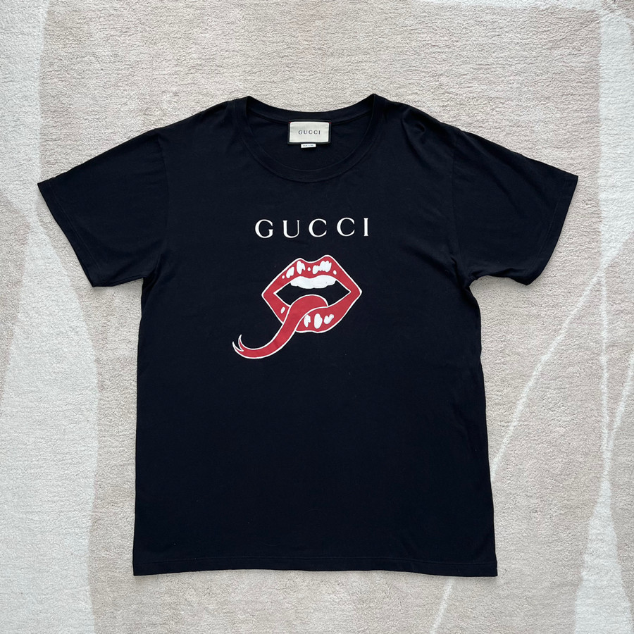 Tee g.c môi size M - 98%