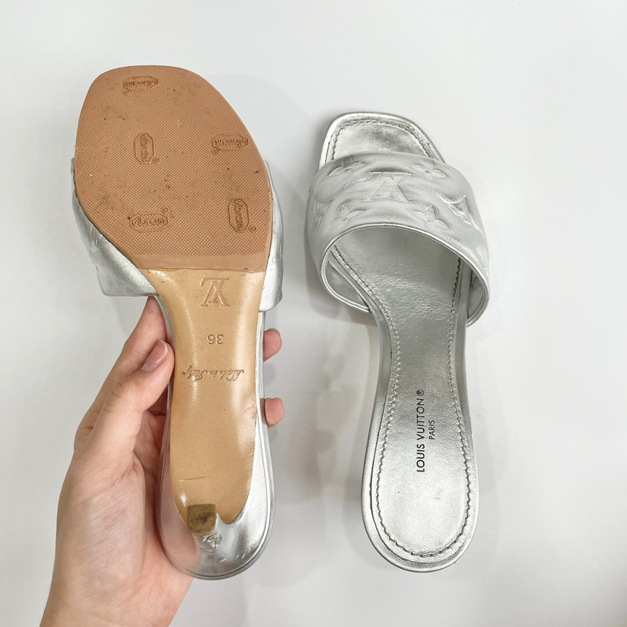 Guốc l.v xám size 36 - 97% only