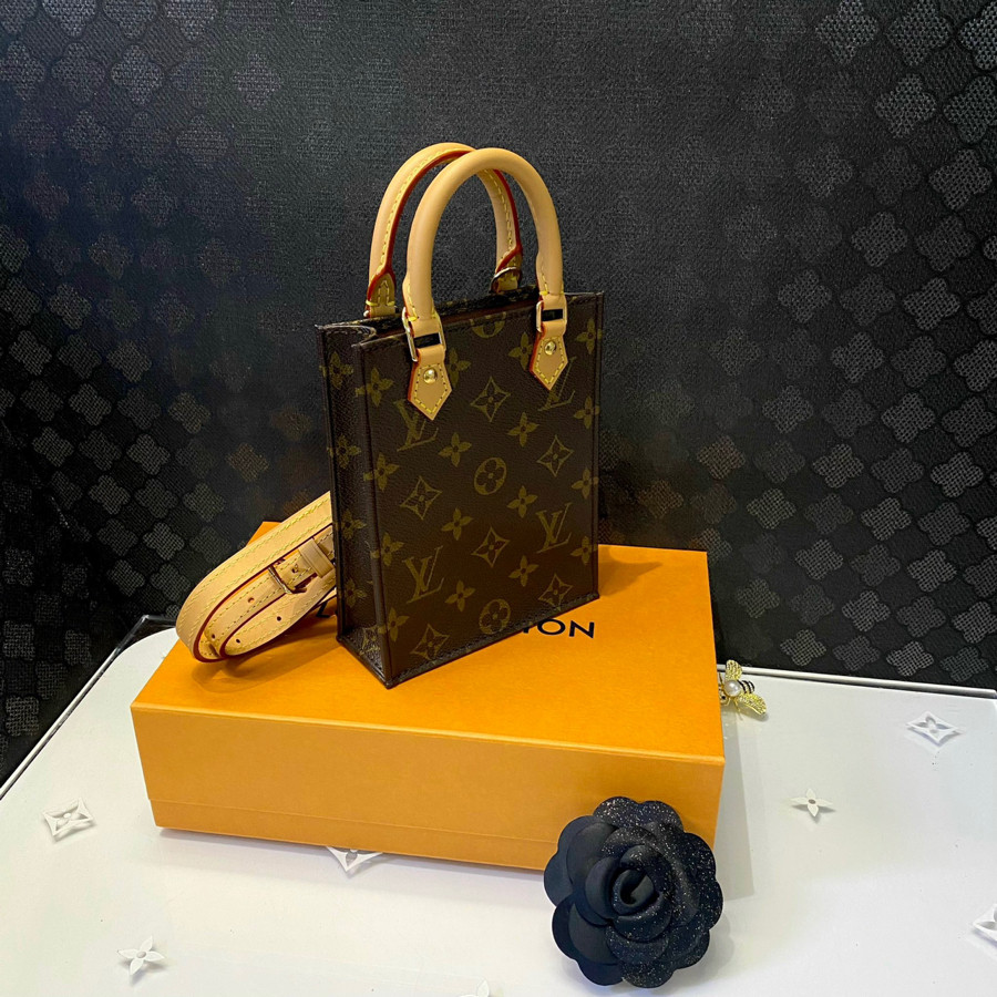 Túi Louis Vuitton