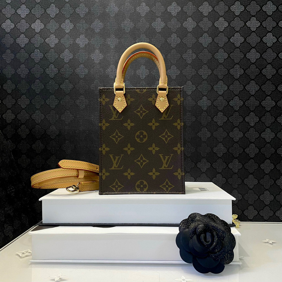 Túi Louis Vuitton