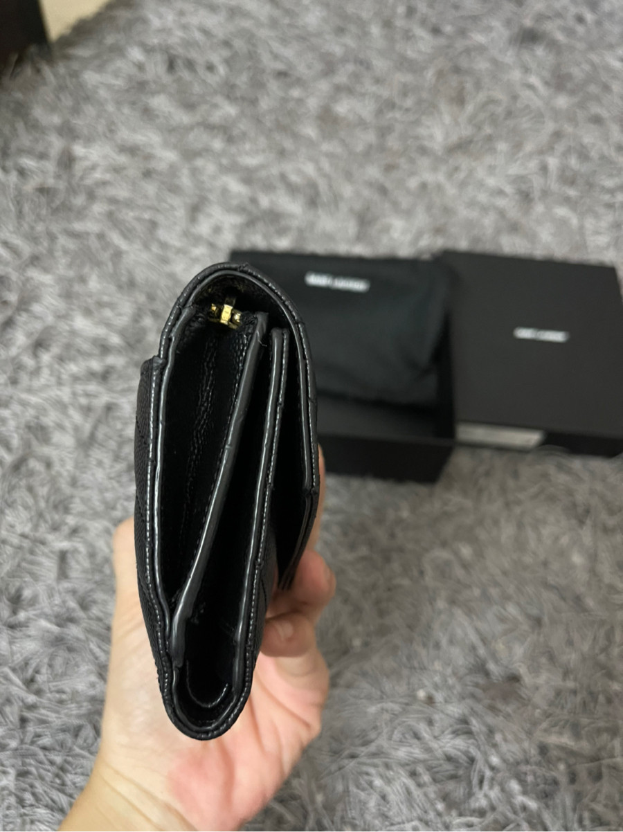 Ví YSL Saint Laurent đen gập 3 khoá vàng