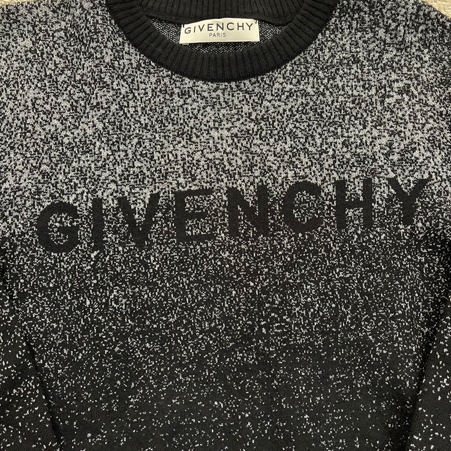 Swter g.v.c size S - 98% - còn tag ( <57kg )