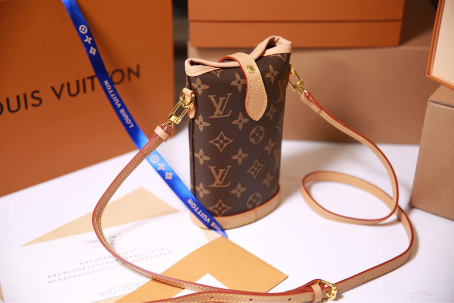 LV fold me new full set sẵn hcm