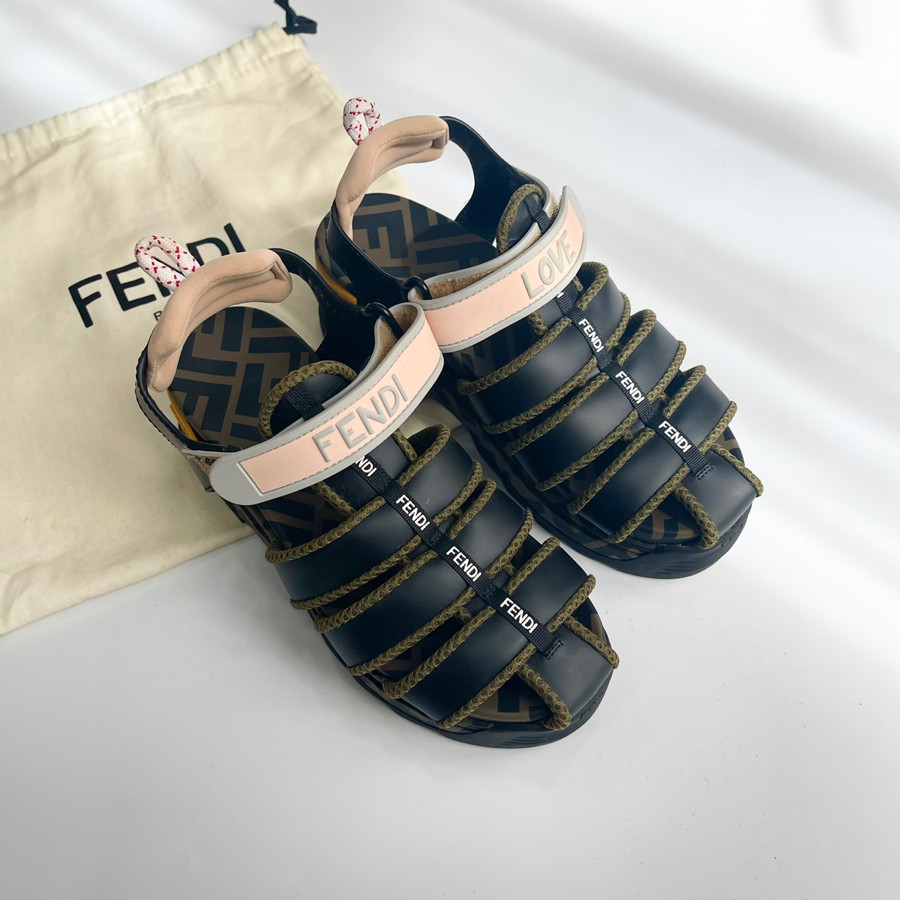 Sandal fen.di đen size 36 - 99% còn dustbag