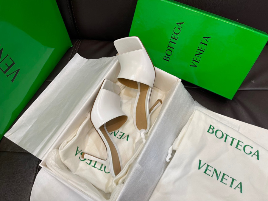 Dép Bottega Veneta