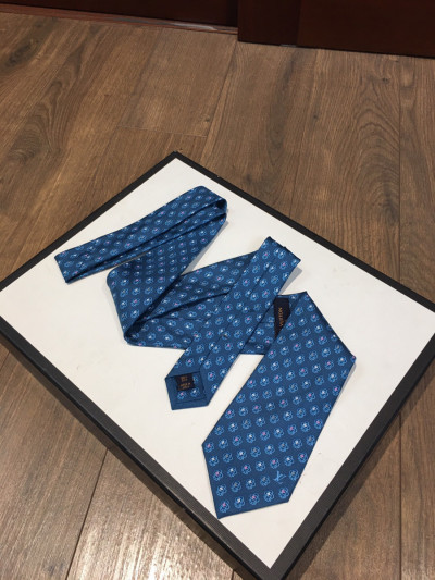 Sẵn L o u is V u i t t o n MR2242 Necktie Silk Blue Rubbed M77722.