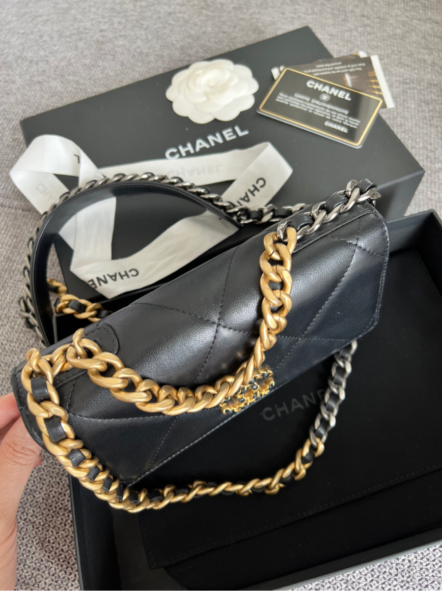 Chanel woc c19