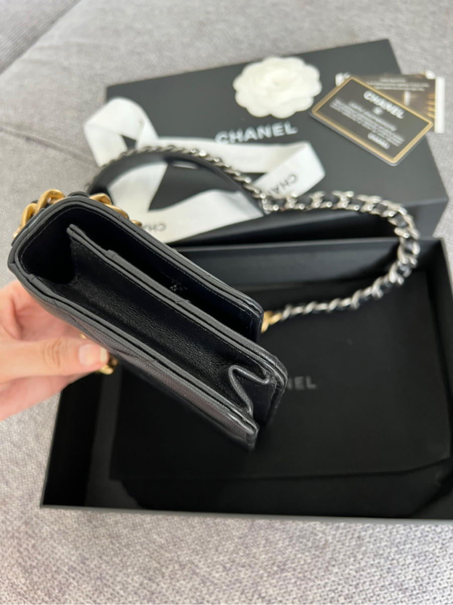 Chanel woc c19