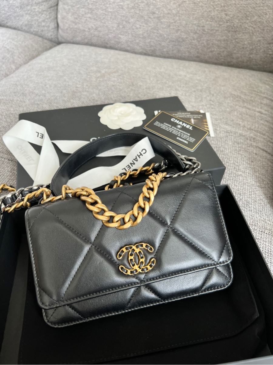 Chanel woc c19