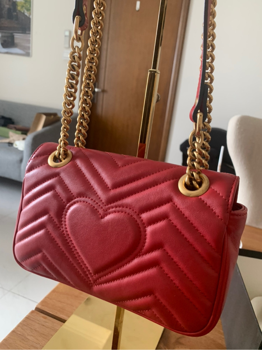 Gucci marmont size 22