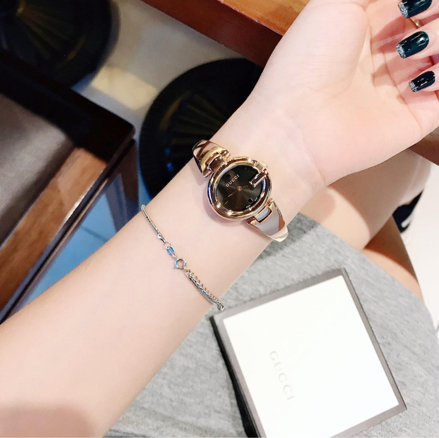 Đồng hồ lắc Nữ Gucci