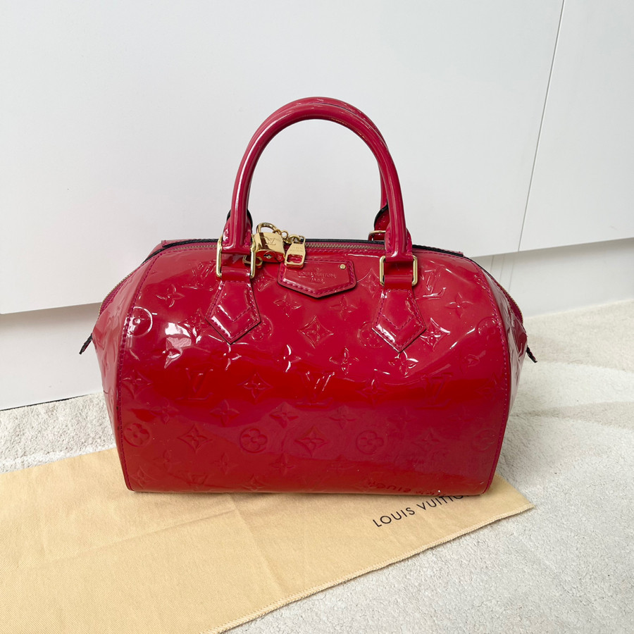 Túi l.v đỏ - 97% có dustbag và bill