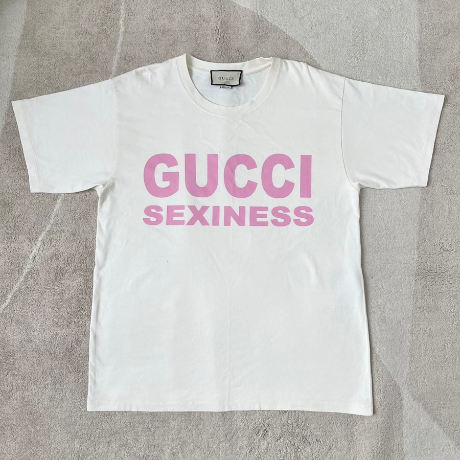 Tee g.c chữ hồng size XS - 97%