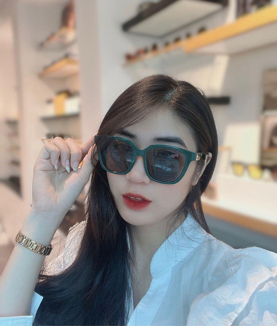 Kính Balenciaga thể thao full ngầu ✨