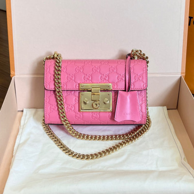 GUCCI PINK GUCCISSIMA SMALL PADLOCK SHOULDER BAG