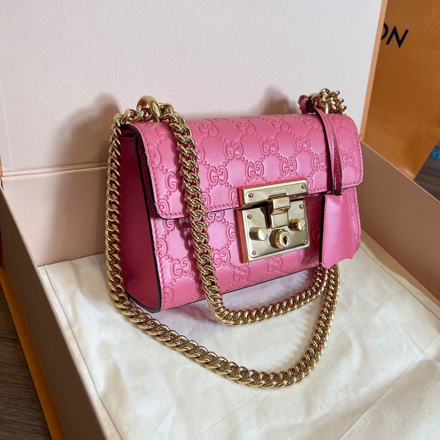 GUCCI PINK GUCCISSIMA SMALL PADLOCK SHOULDER BAG