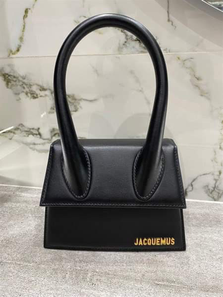 Jacquemus Chiquito size 18