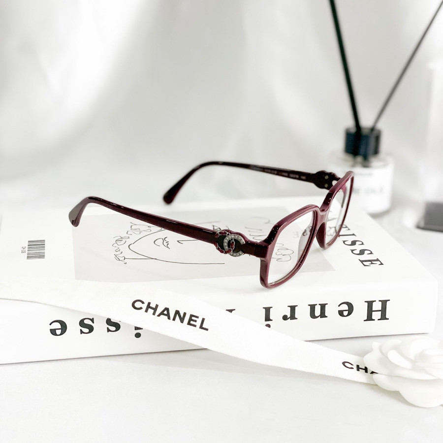 Kính Cận Chanel sang trọng quý phái ✨