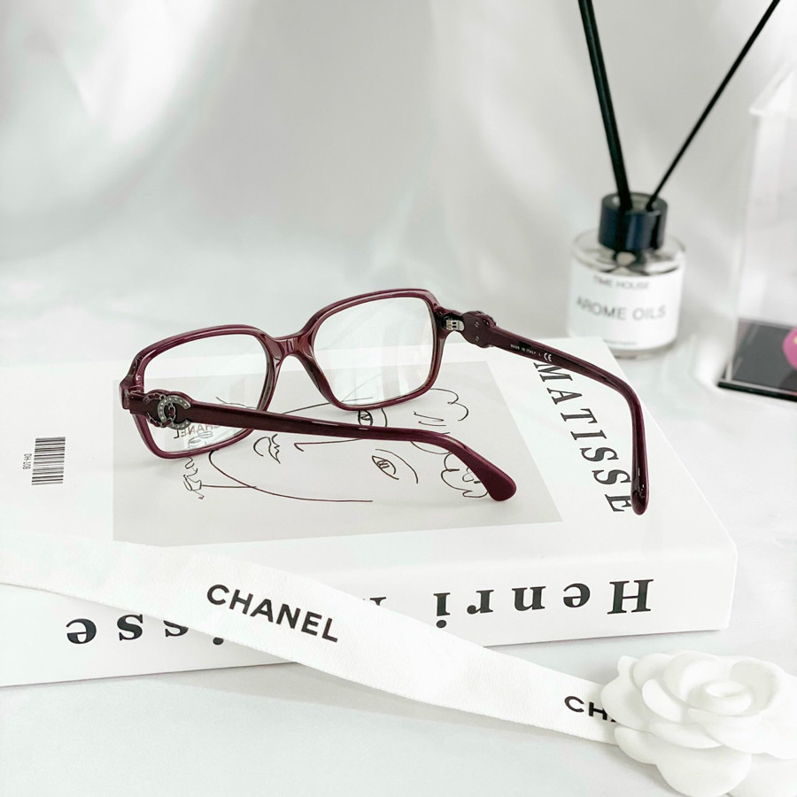 Kính Cận Chanel sang trọng quý phái ✨