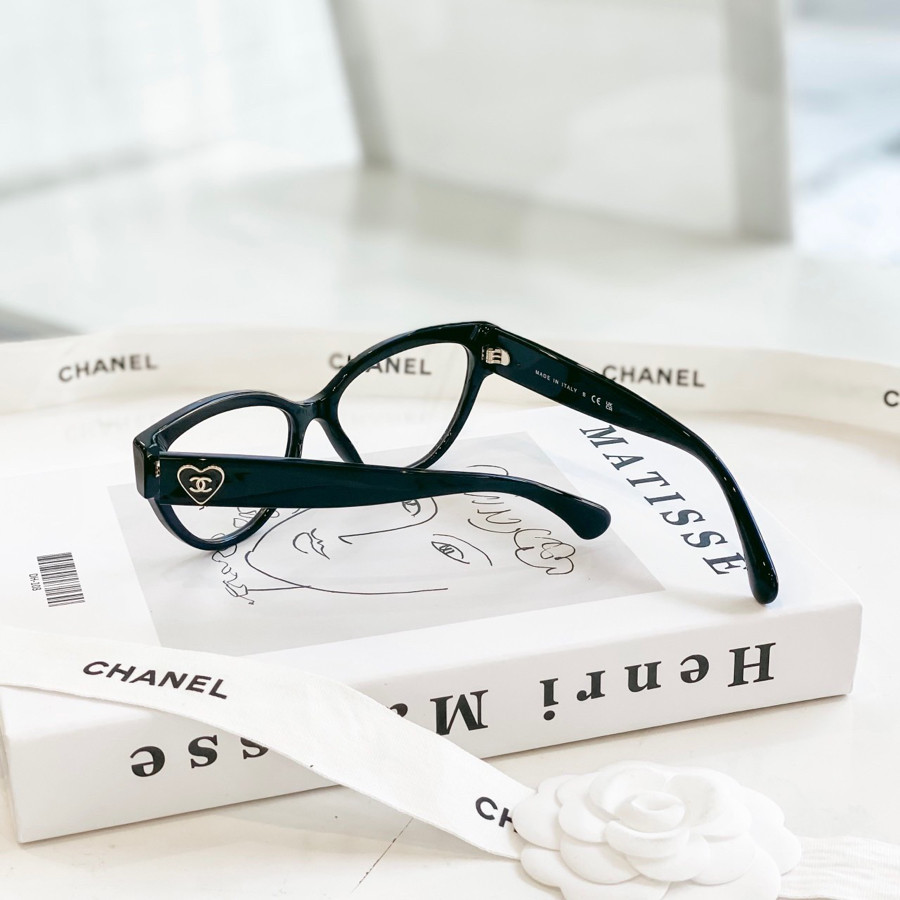 Kính cận Chanel new ss 2022 sang chảnh ✨