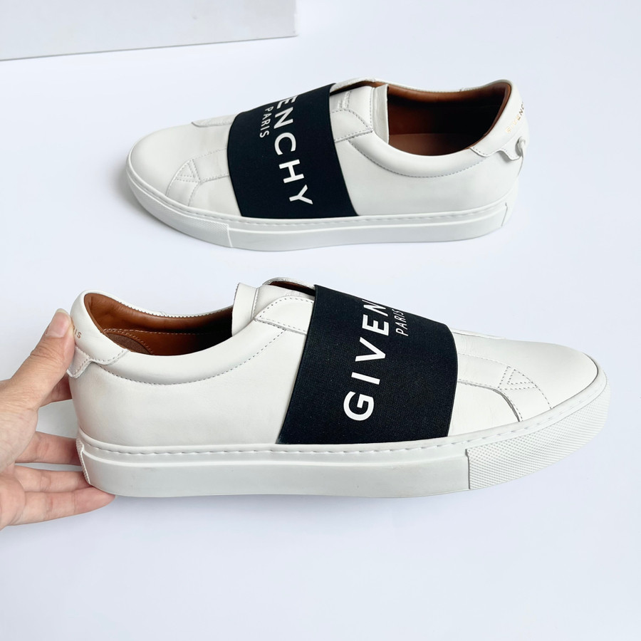 Slip on g.v.c size 41 - 98% fullbox