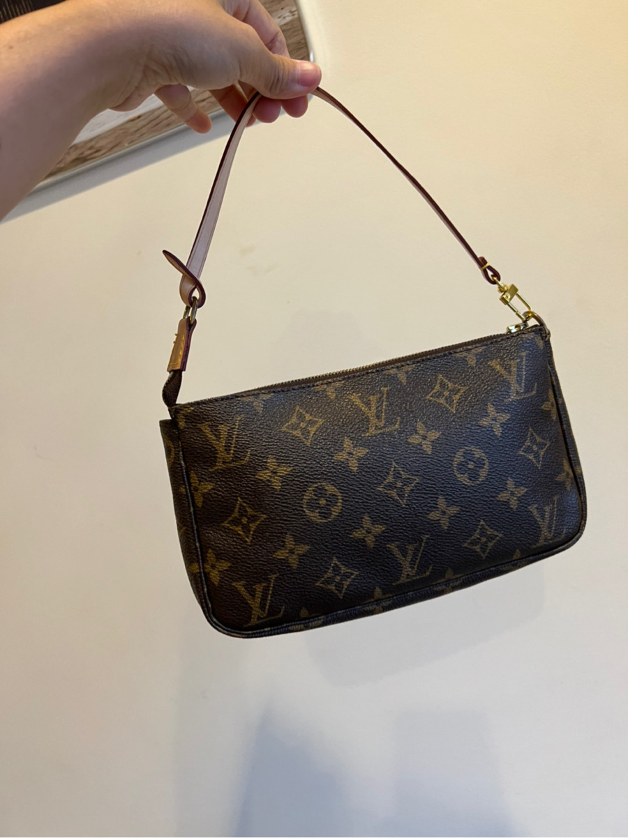 Pochette lv