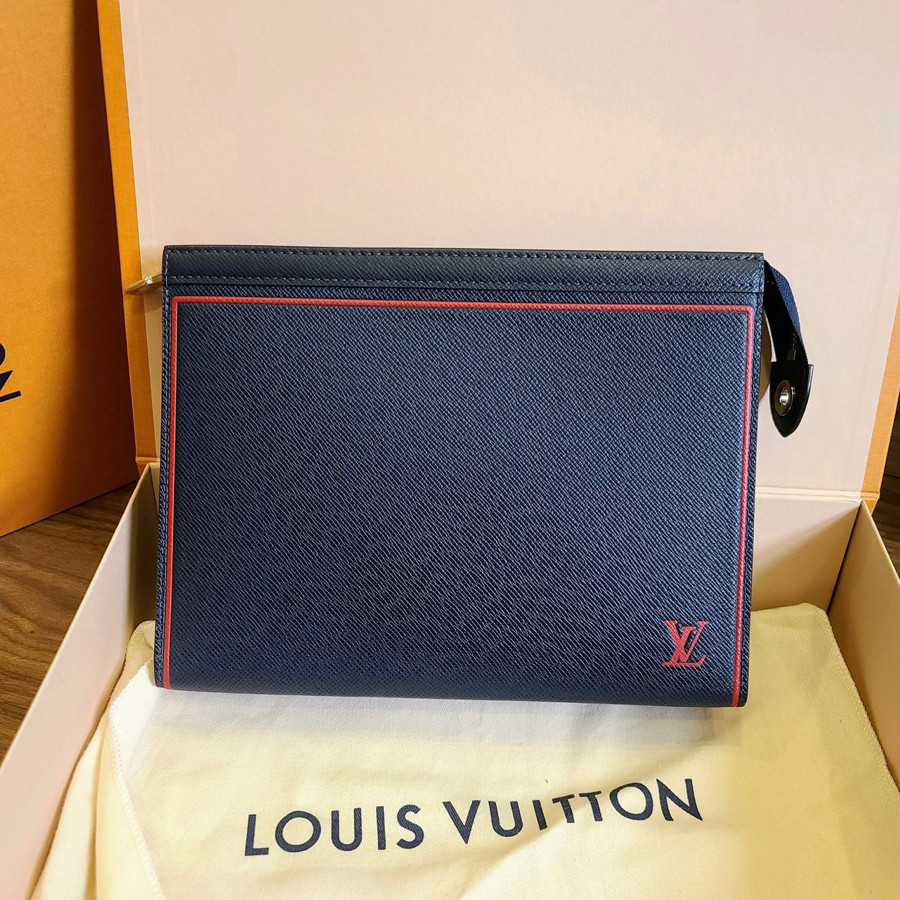 Clutch LV TAIGA LEATHER NAVY RED STRIPE POCHETTE VOYAGE MM