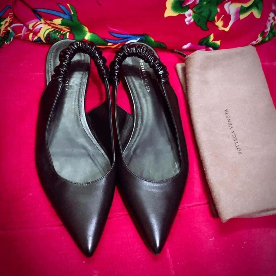 ❤️ Bottega Veneta Pointed Toe Slingback Flats In Black sz 37,5