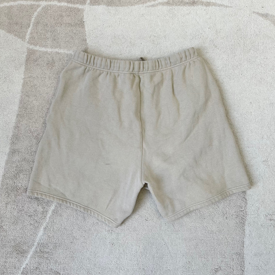 Short ess size M - 98%