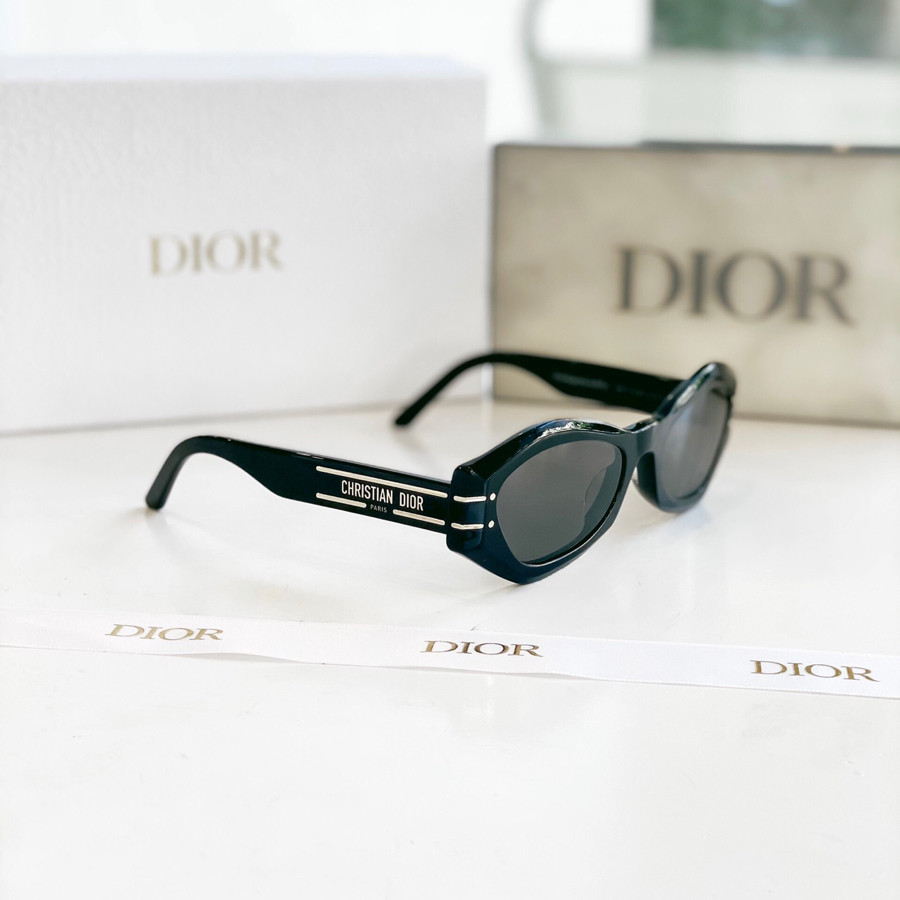 Kính râm Dior new ss 2022 cực chất lôi cuốn ✨