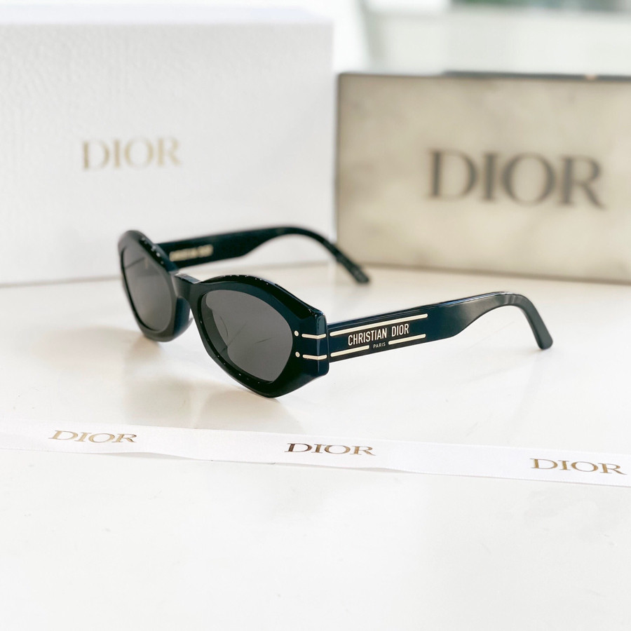 Kính râm Dior new ss 2022 cực chất lôi cuốn ✨