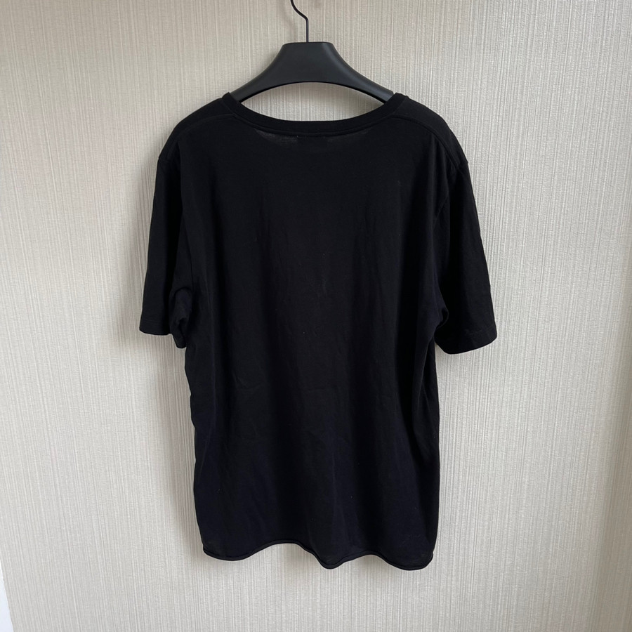 Tee s.l.p size S - 97% ( flaw 1 lỗ nhỏ dưới tà )