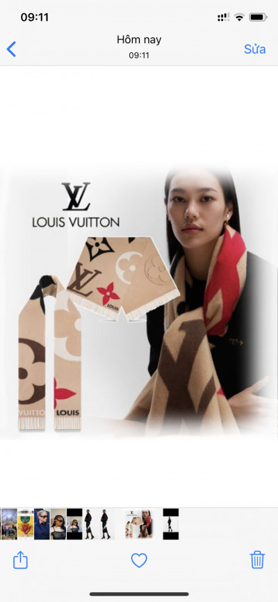 Một chiếc khăn  L ou is Vu i tton M76382 Echarpe Ji Ultimate CM0230 Scarf Wool & cashmere Beige phối họa tiết màu nổi bật . kèm  box i hình ---