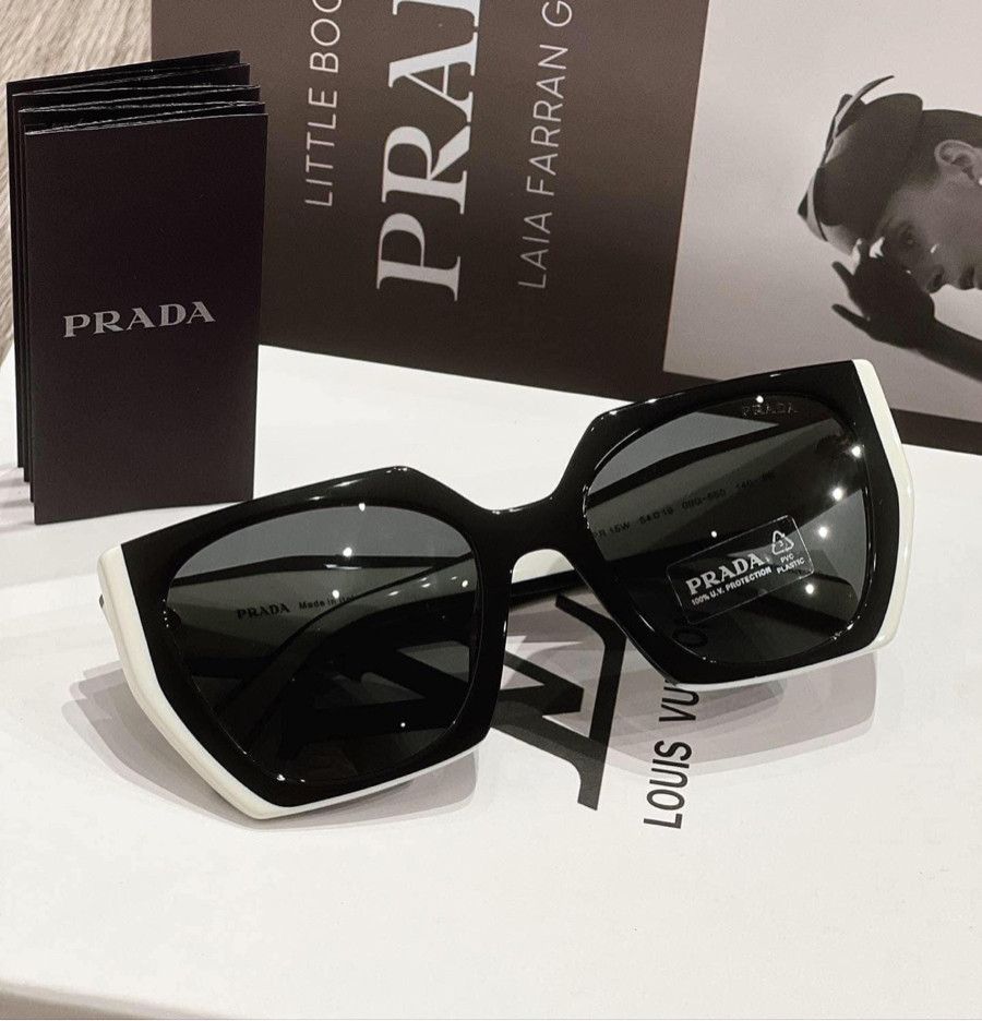 Kính Prada