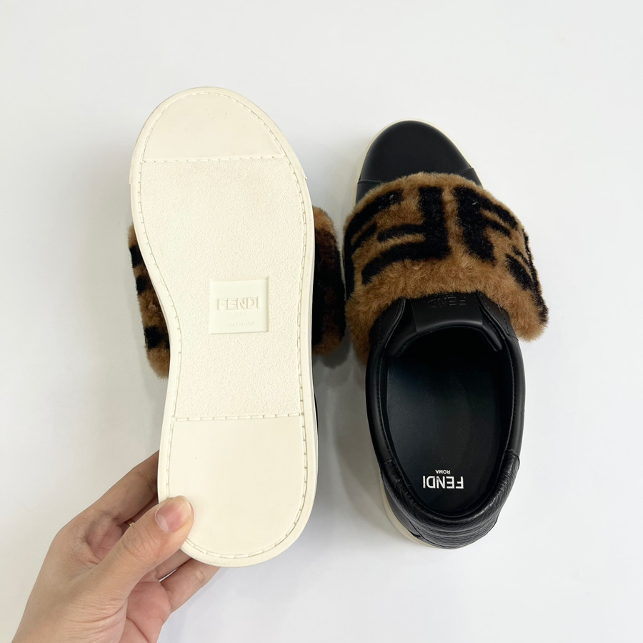 Slip on fen.di size 36 - 99% only